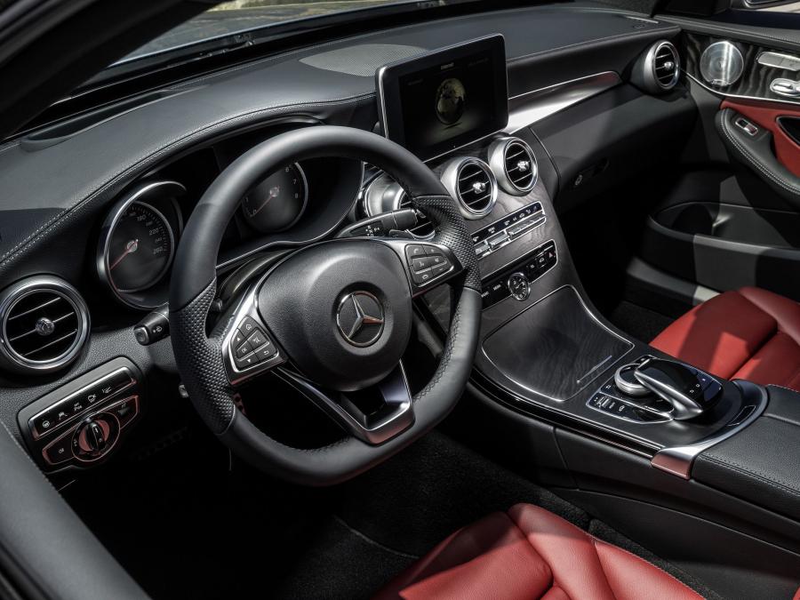  Mercedes-Benz C250 AMG Line 2014 года  (фото 41 из 47)